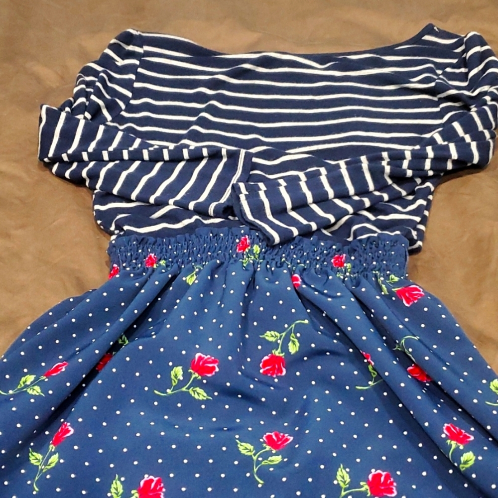 Dress - Picture 6 of 8